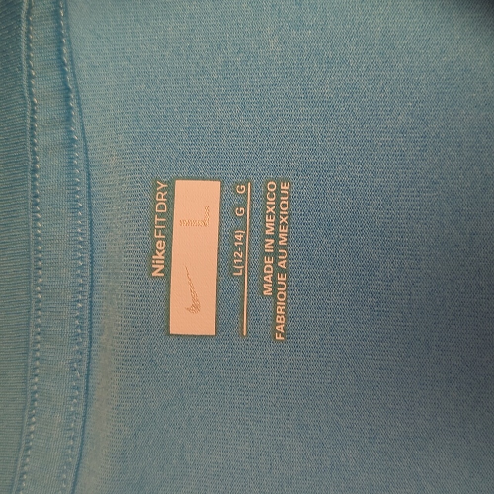 Nike Tank Top. Excellent condition. - Picture 3 of 9